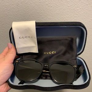 Women’s Gucci sunglasses